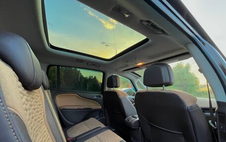 Opel Zafira C рестайлинг, 2012 год, 1 095 000 рублей, 26 фотография