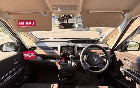 Honda Freed II, 2020 год, 1 750 000 рублей, 6 фотография