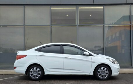 Hyundai Solaris II рестайлинг, 2011 год, 535 000 рублей, 3 фотография