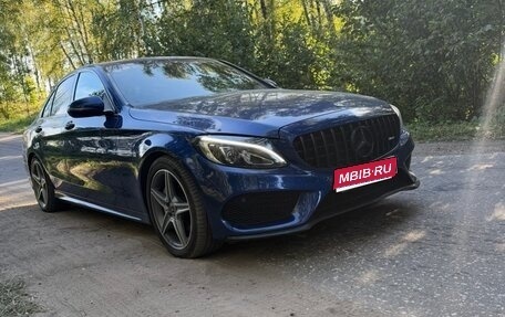 Mercedes-Benz C-Класс, 2018 год, 2 100 000 рублей, 1 фотография