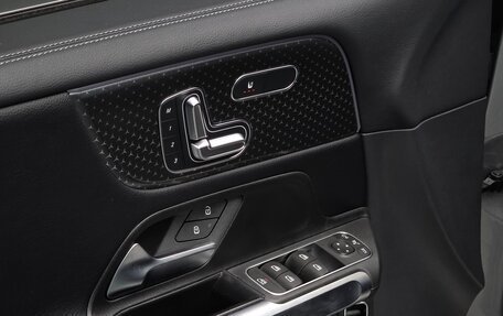 Mercedes-Benz GLB, 2022 год, 3 465 000 рублей, 14 фотография