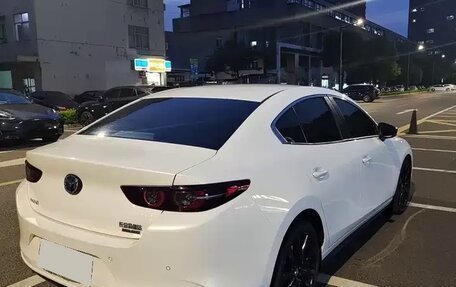 Mazda 3, 2023 год, 1 700 000 рублей, 4 фотография