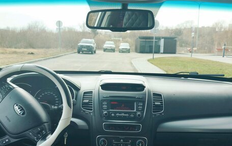 KIA Sorento II рестайлинг, 2013 год, 1 400 000 рублей, 27 фотография