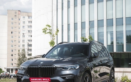 BMW X7, 2021 год, 8 400 000 рублей, 3 фотография