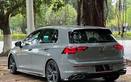 Volkswagen Golf VIII, 2022 год, 1 670 005 рублей, 2 фотография
