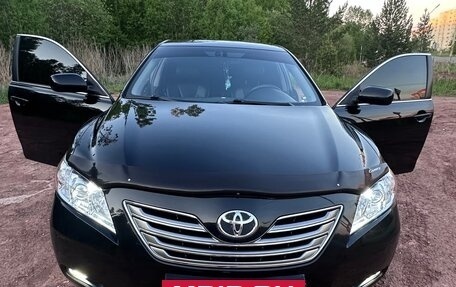 Toyota Camry, 2006 год, 1 300 000 рублей, 2 фотография