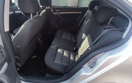 Skoda Octavia, 2012 год, 1 000 000 рублей, 7 фотография
