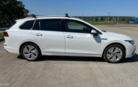 Volkswagen Golf VIII, 2021 год, 1 970 000 рублей, 3 фотография