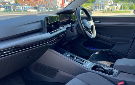 Volkswagen Golf VIII, 2021 год, 1 970 000 рублей, 9 фотография