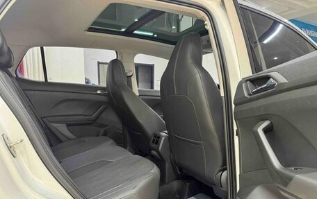 Volkswagen T-Cross I, 2022 год, 1 600 000 рублей, 15 фотография