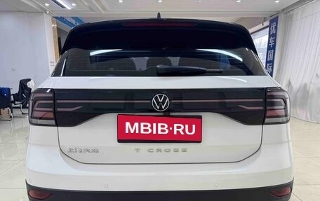 Volkswagen T-Cross I, 2022 год, 1 600 000 рублей, 17 фотография