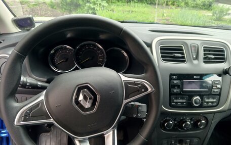 Renault Sandero II рестайлинг, 2019 год, 900 000 рублей, 4 фотография