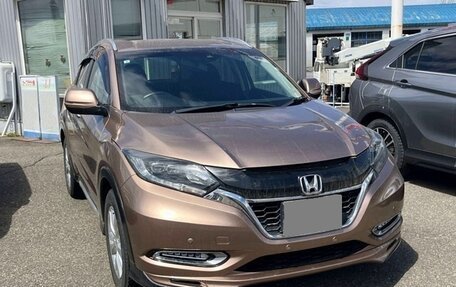 Honda Vezel, 2018 год, 1 315 000 рублей, 2 фотография