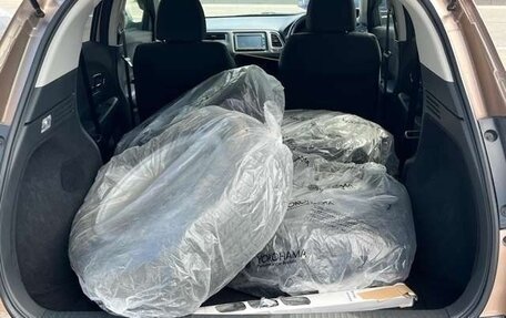 Honda Vezel, 2018 год, 1 315 000 рублей, 13 фотография