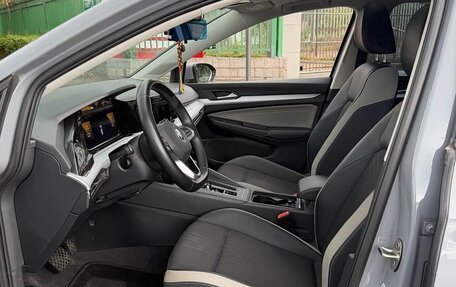 Volkswagen Golf VIII, 2022 год, 1 510 000 рублей, 9 фотография