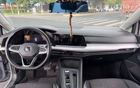 Volkswagen Golf VIII, 2022 год, 1 510 000 рублей, 10 фотография