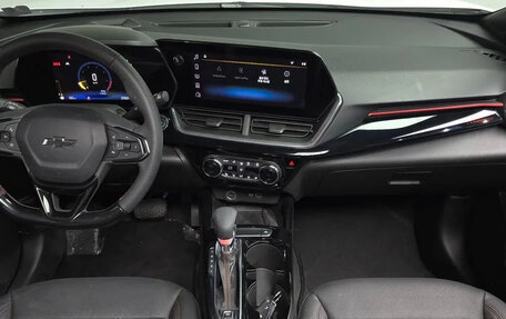 Chevrolet Trax, 2024 год, 1 689 000 рублей, 7 фотография