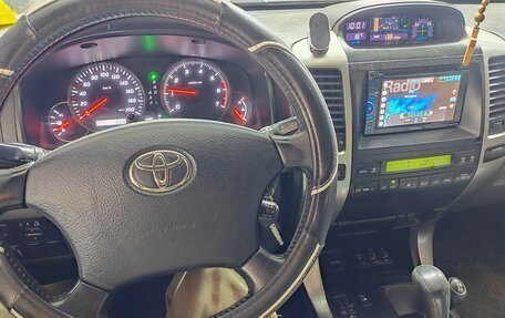 Toyota Land Cruiser Prado 120 рестайлинг, 2004 год, 2 250 000 рублей, 2 фотография