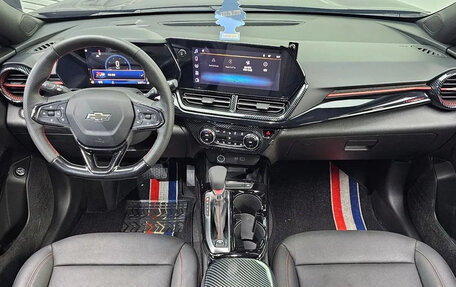 Chevrolet Trax, 2024 год, 1 693 000 рублей, 7 фотография