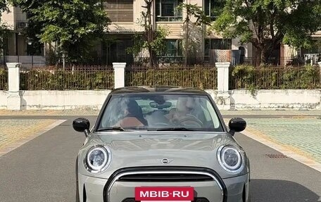 MINI Hatch, 2022 год, 2 020 005 рублей, 2 фотография