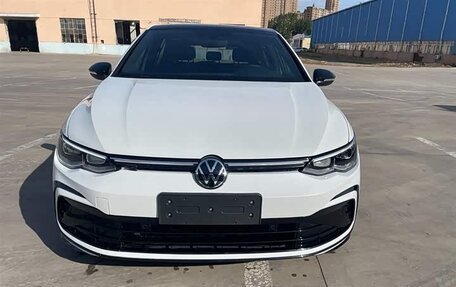 Volkswagen Golf VIII, 2023 год, 1 458 000 рублей, 2 фотография