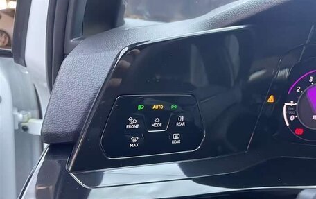 Volkswagen Golf VIII, 2023 год, 1 458 000 рублей, 13 фотография