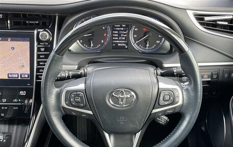 Toyota Harrier, 2019 год, 1 900 000 рублей, 12 фотография