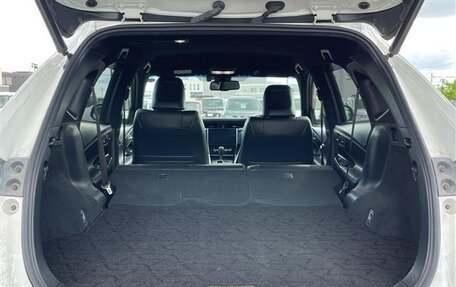 Toyota Harrier, 2019 год, 1 900 000 рублей, 19 фотография