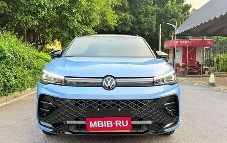 Volkswagen Tiguan, 2025 год, 4 200 000 рублей, 2 фотография