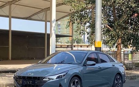 Hyundai Elantra, 2022 год, 1 350 000 рублей, 1 фотография