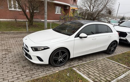 Mercedes-Benz A-Класс, 2019 год, 2 150 000 рублей, 1 фотография