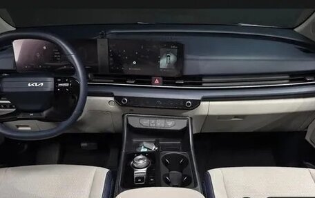 KIA Carnival, 2025 год, 5 023 000 рублей, 9 фотография