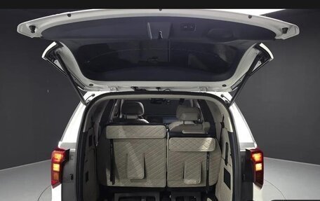 KIA Carnival, 2025 год, 5 023 000 рублей, 18 фотография