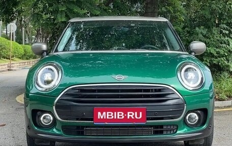 MINI Clubman, 2022 год, 1 930 005 рублей, 2 фотография