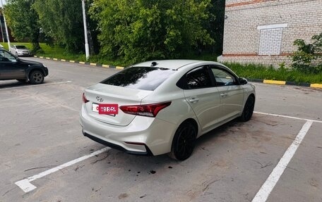 Hyundai Solaris II рестайлинг, 2018 год, 1 100 000 рублей, 8 фотография