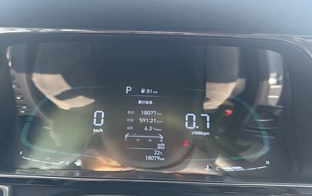 Hyundai Elantra, 2022 год, 1 350 000 рублей, 13 фотография