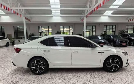 Skoda Octavia, 2022 год, 1 690 000 рублей, 4 фотография