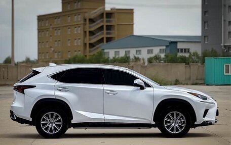 Lexus NX I, 2021 год, 2 600 000 рублей, 4 фотография