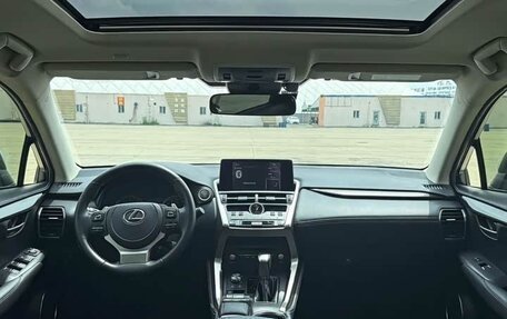 Lexus NX I, 2021 год, 2 600 000 рублей, 10 фотография