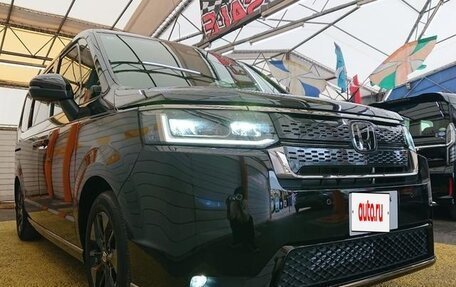 Honda Stepwgn, 2023 год, 2 540 000 рублей, 24 фотография