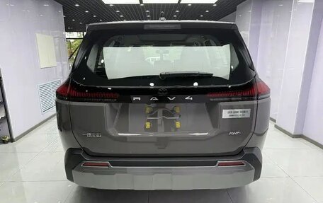 Toyota RAV4, 2025 год, 4 060 005 рублей, 5 фотография