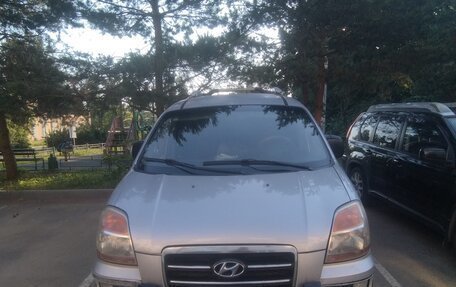 Hyundai Starex I рестайлинг, 2005 год, 645 000 рублей, 2 фотография