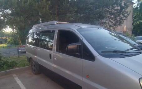 Hyundai Starex I рестайлинг, 2005 год, 645 000 рублей, 3 фотография