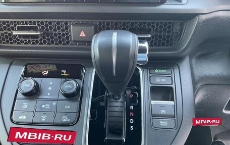 Honda Stepwgn, 2023 год, 2 520 000 рублей, 13 фотография