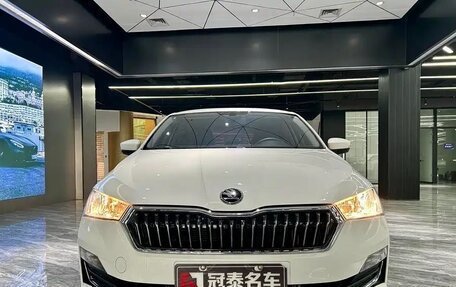 Skoda Rapid II, 2022 год, 1 290 005 рублей, 2 фотография