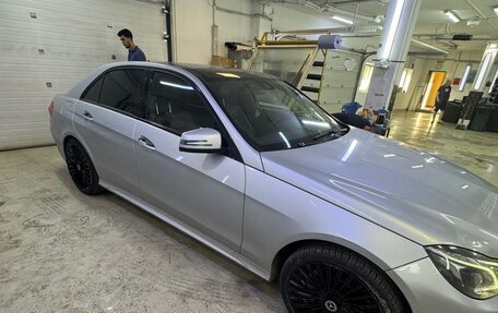Mercedes-Benz E-Класс, 2013 год, 2 550 000 рублей, 4 фотография