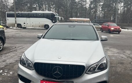 Mercedes-Benz E-Класс, 2013 год, 2 550 000 рублей, 2 фотография