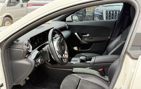 Mercedes-Benz CLA, 2019 год, 1 310 000 рублей, 8 фотография