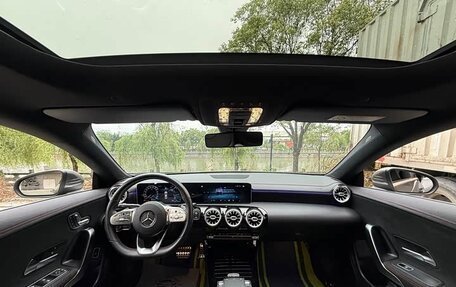Mercedes-Benz CLA, 2019 год, 1 348 000 рублей, 10 фотография