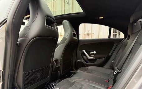 Mercedes-Benz CLA, 2019 год, 1 348 000 рублей, 13 фотография